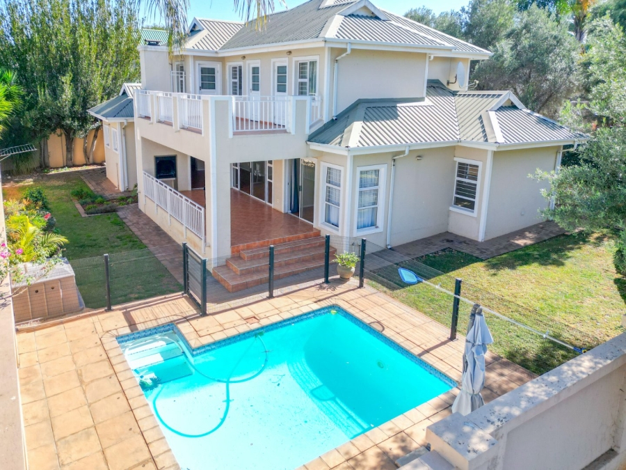 4 Bedroom Property for Sale in Caribbean Beach Club North West